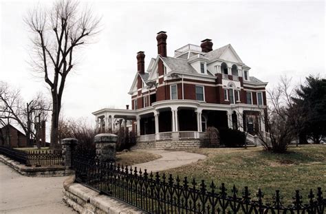 Wiederbelebung Der Viktorianischen Eitzen Mansion